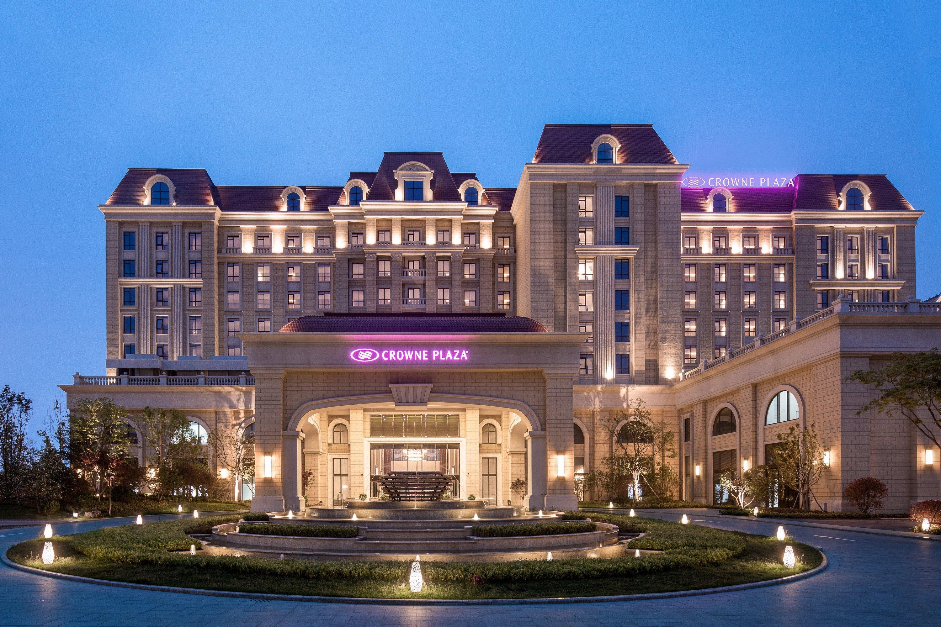 Crowne Plaza Qingdaoorientalmoviemetropolis By Ihg Hotel ภายนอก รูปภาพ