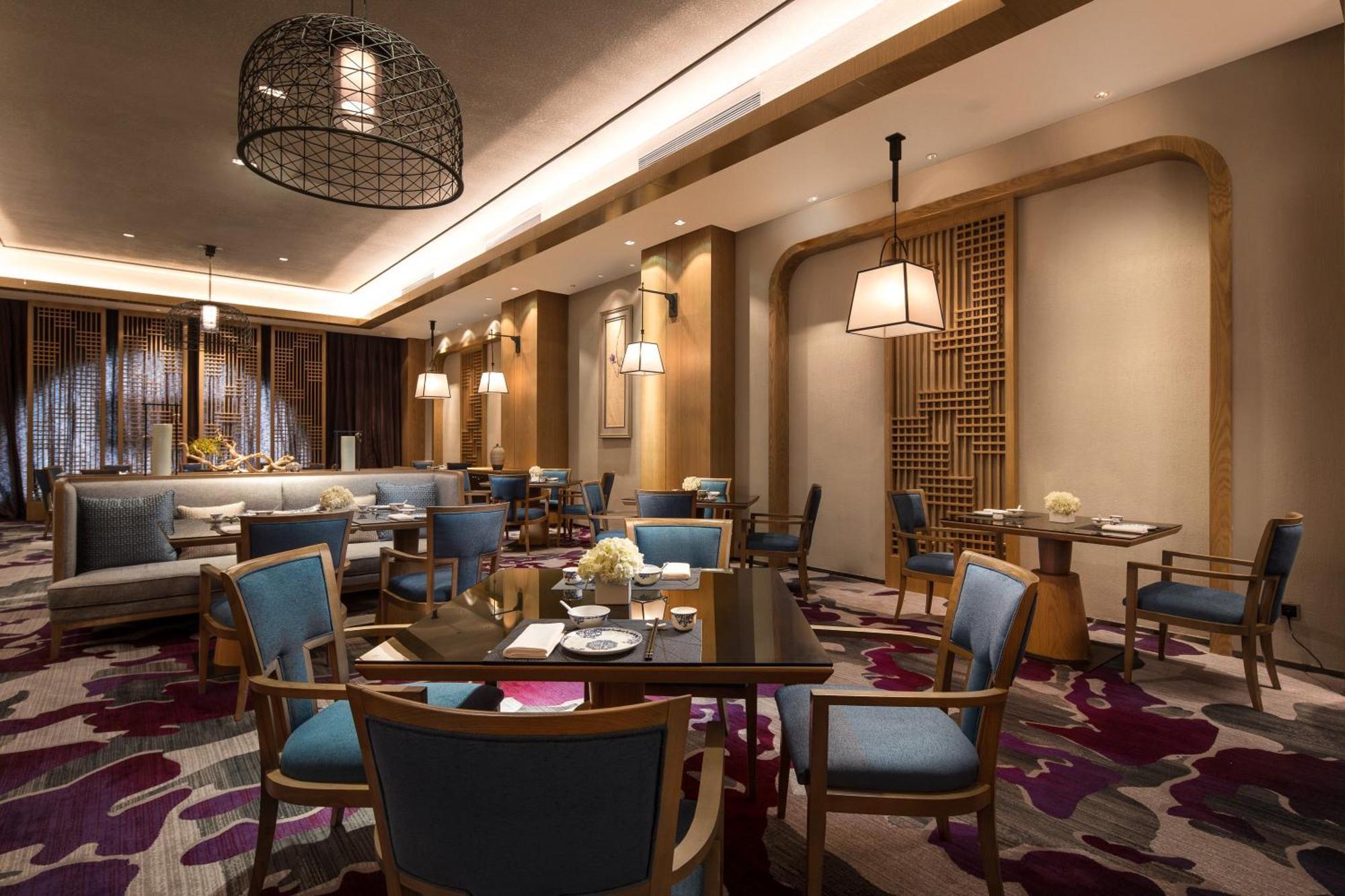 Crowne Plaza Qingdaoorientalmoviemetropolis By Ihg Hotel ภายนอก รูปภาพ