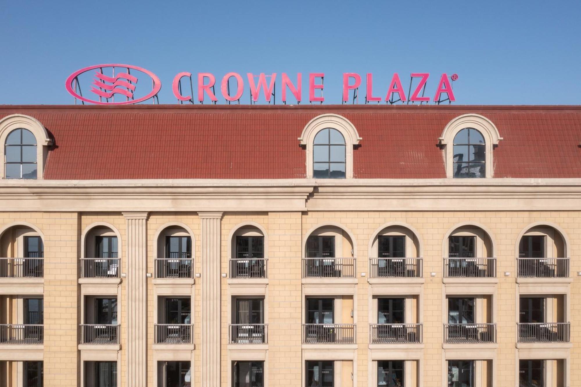 Crowne Plaza Qingdaoorientalmoviemetropolis By Ihg Hotel ภายนอก รูปภาพ