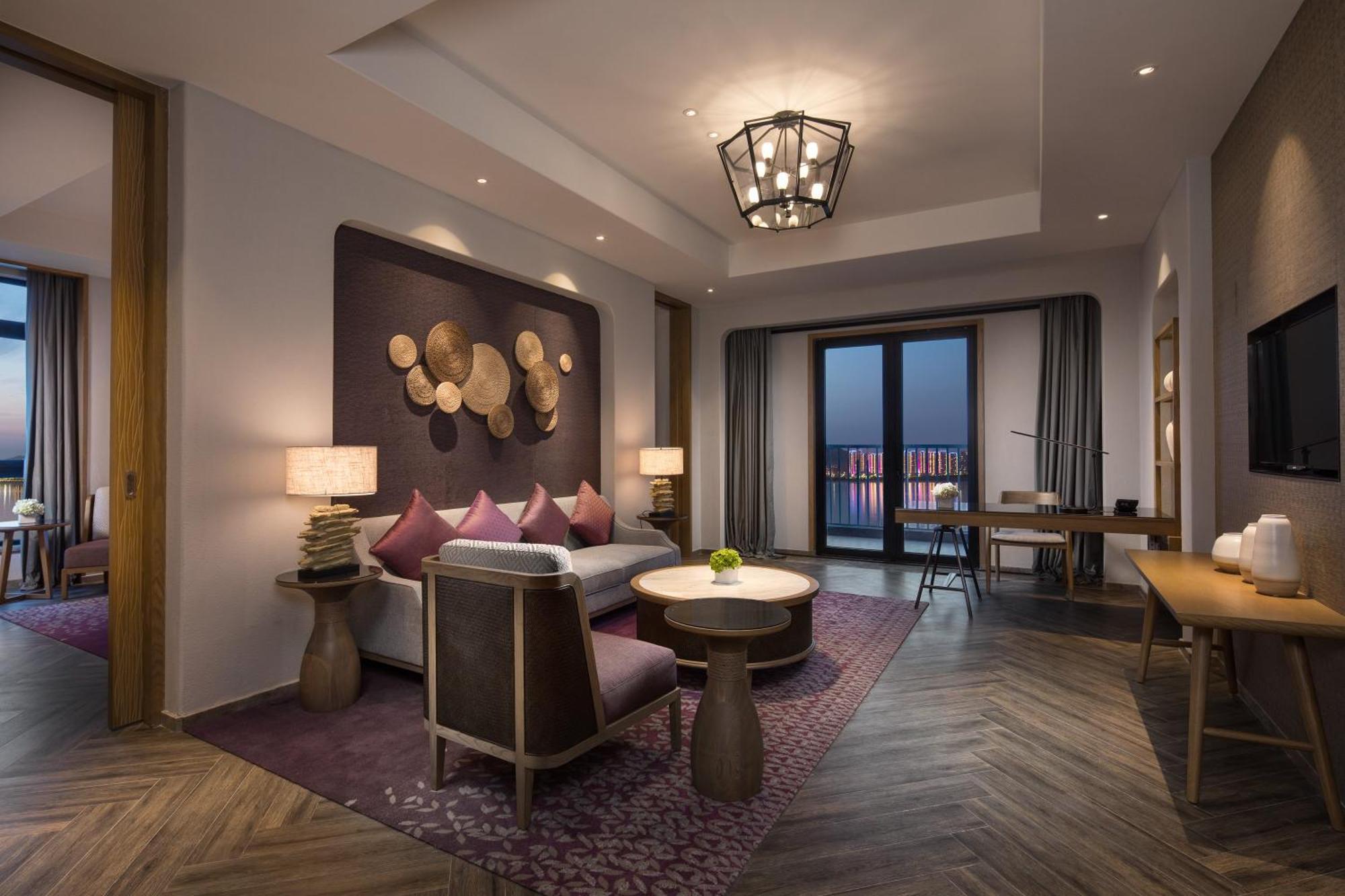 Crowne Plaza Qingdaoorientalmoviemetropolis By Ihg Hotel ภายนอก รูปภาพ